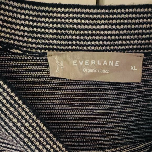 Everlane - The organic cotton crewneck sweater - Picture 4 of 8